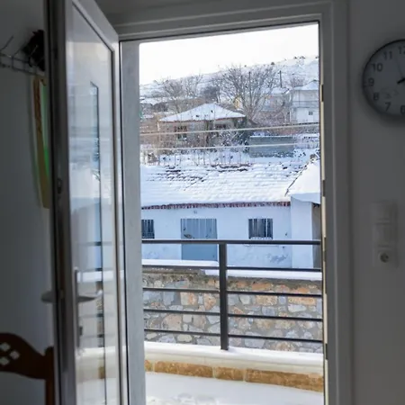 Apartament Stavroula's Kella